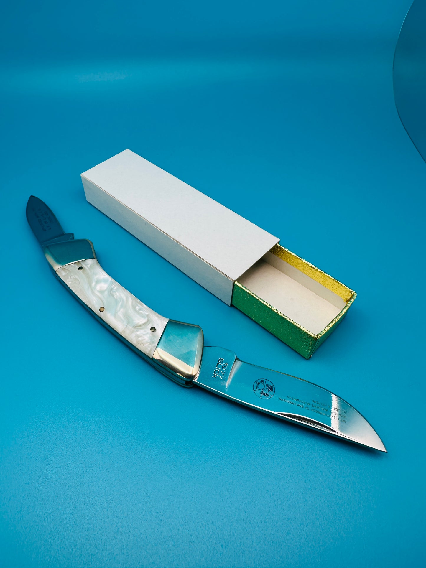 Star Sales folding knife with original box – Japan 1977