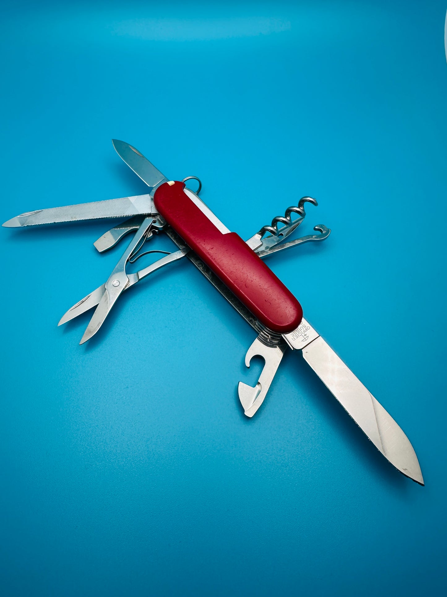 Victorinox Mountaineer Swiss Army Knife 91mm β Red Multi-Tool (Used)