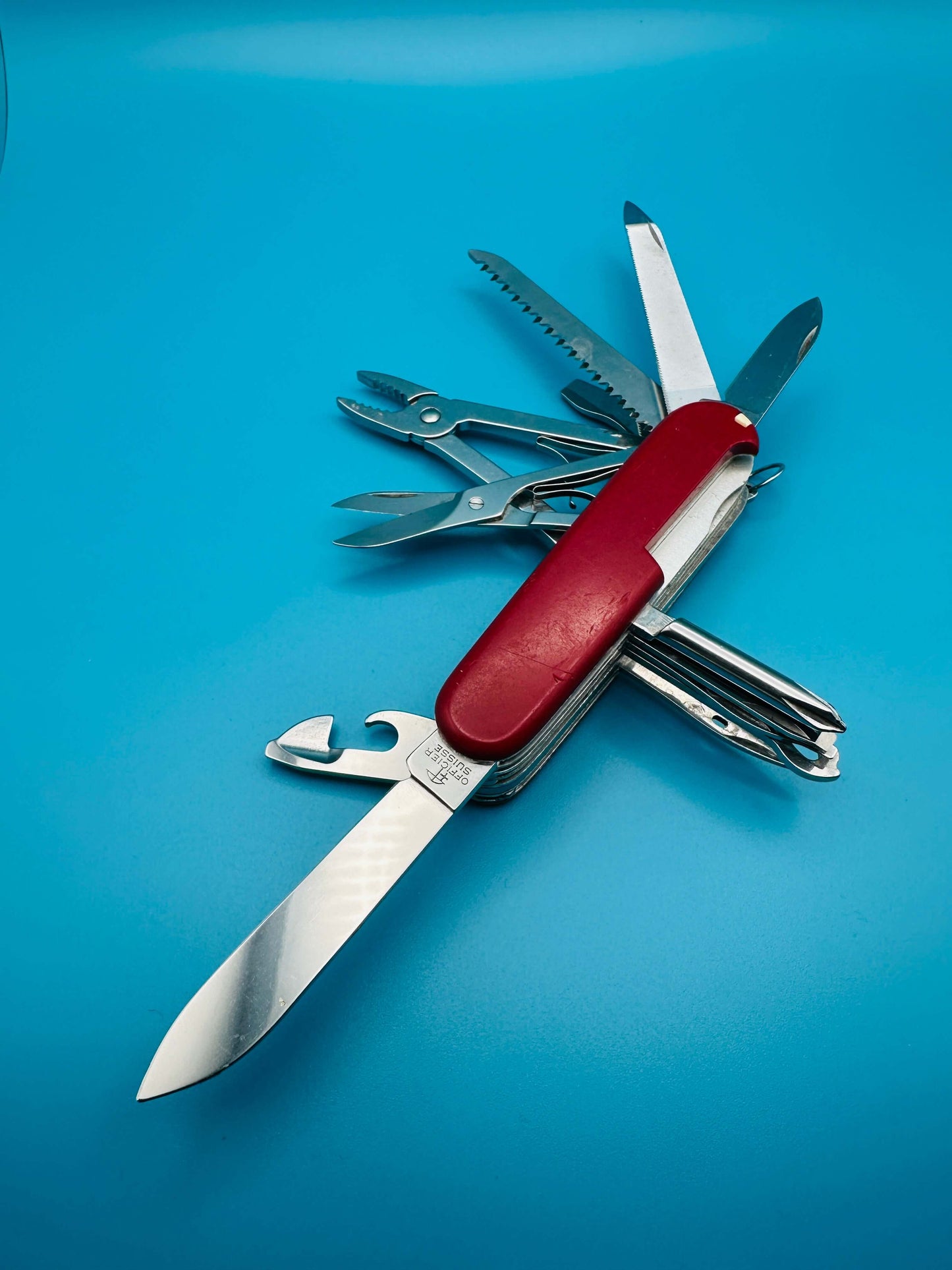Victorinox Craftsman 91mm multi-tool – compact EDC knife