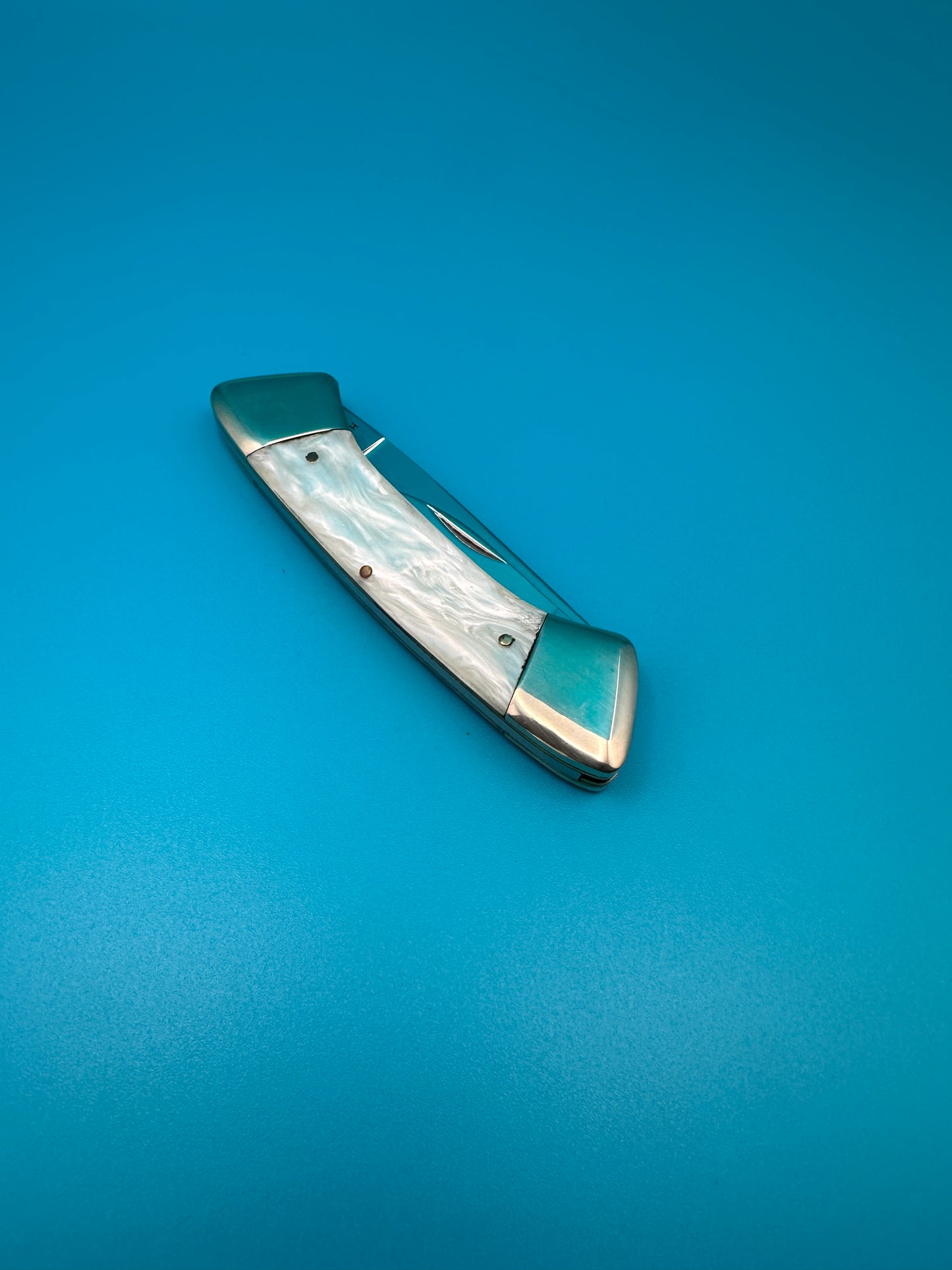Backside view of knife – closed position