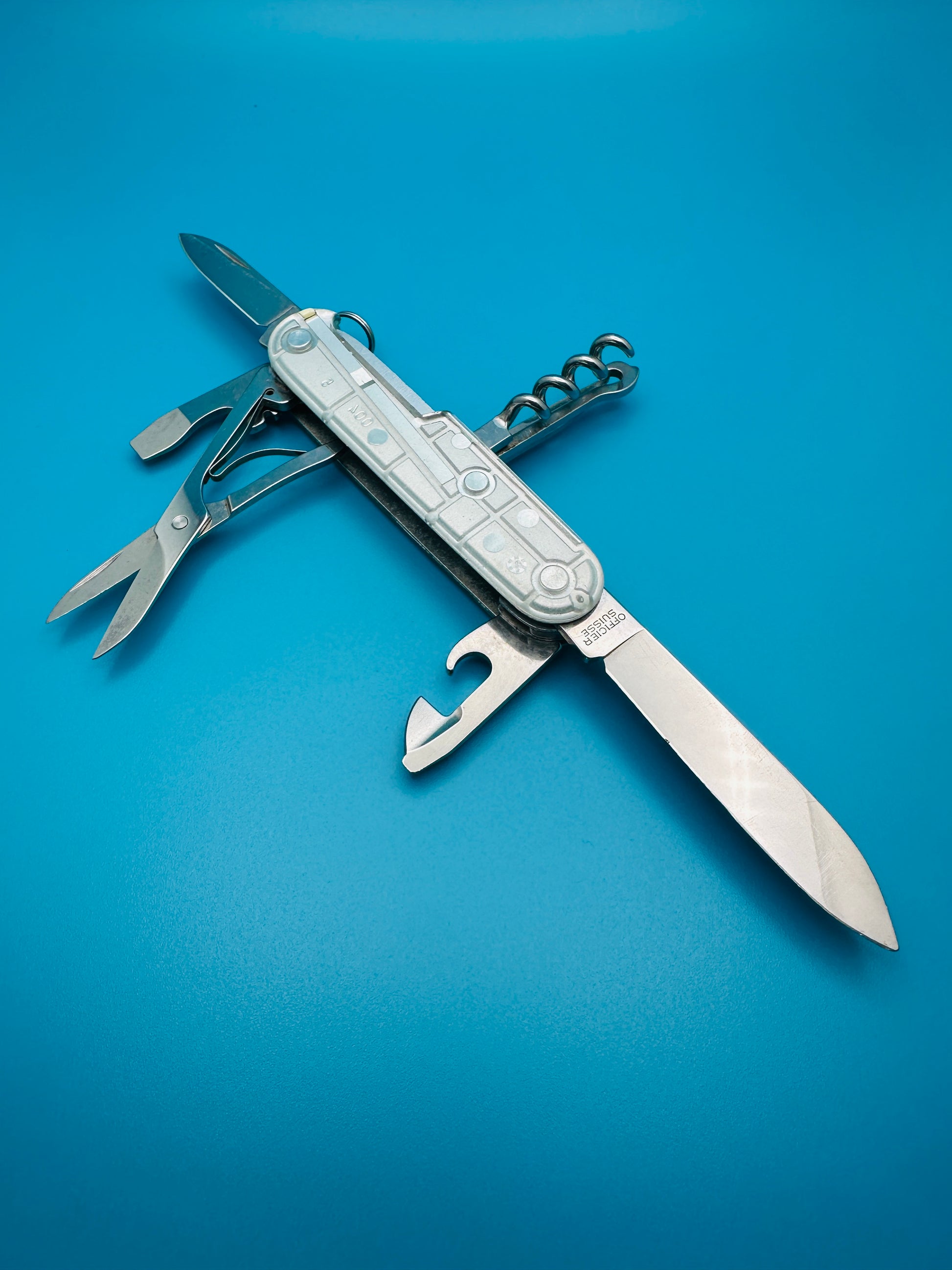 Victorinox Climber 91mm Swiss Army Knife – GRAY Transparent Multi-Tool (Used)