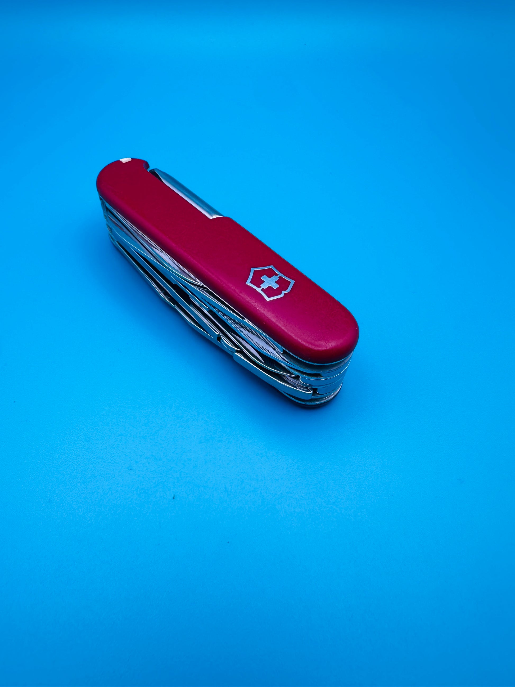 Used Victorinox Marlboro Craftsman 91mm Swiss Army Knife – All tools open