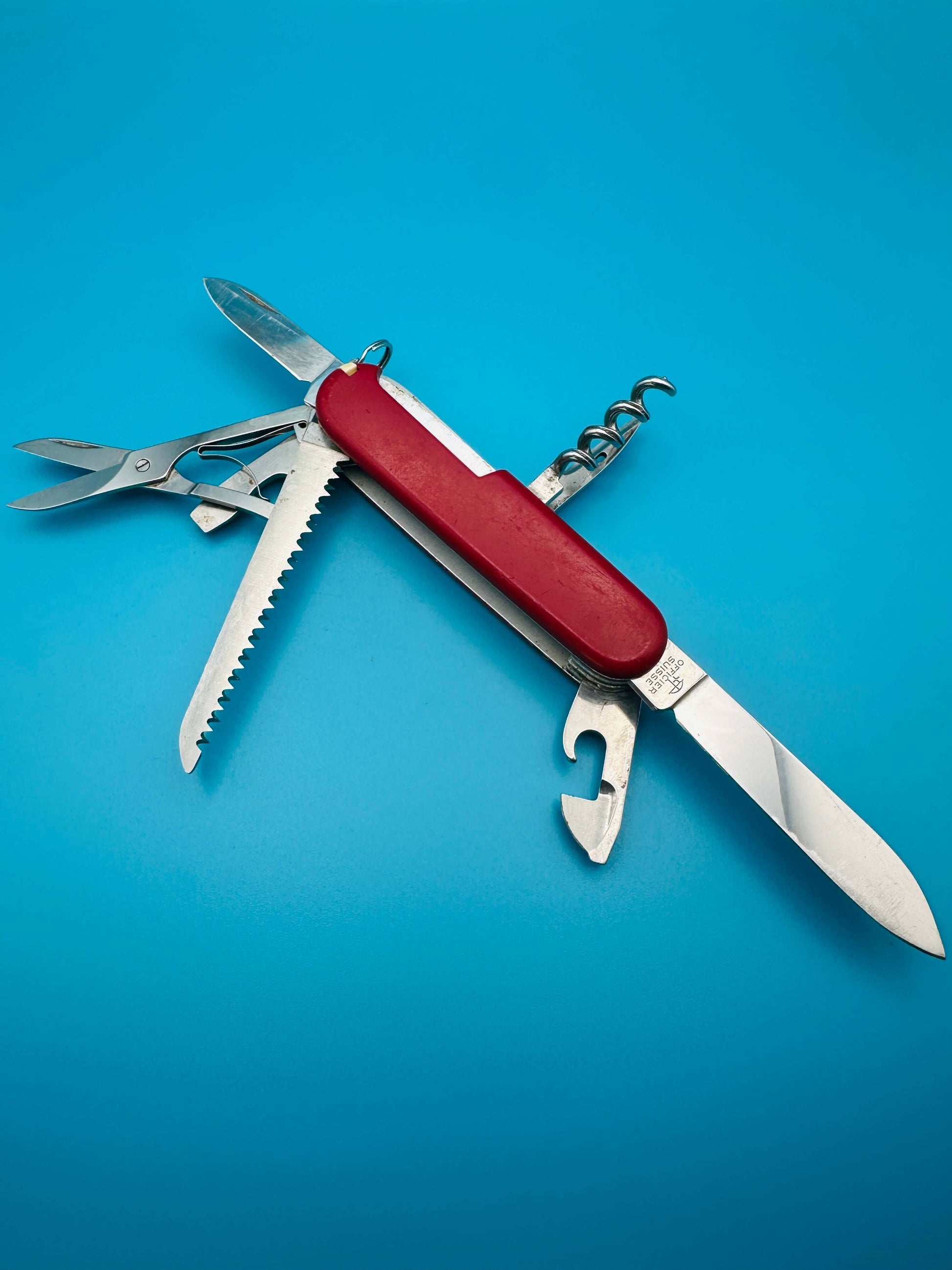 Victorinox Huntsman 91mm Multi-Tool — Rear view showing key ring and toothpick slot