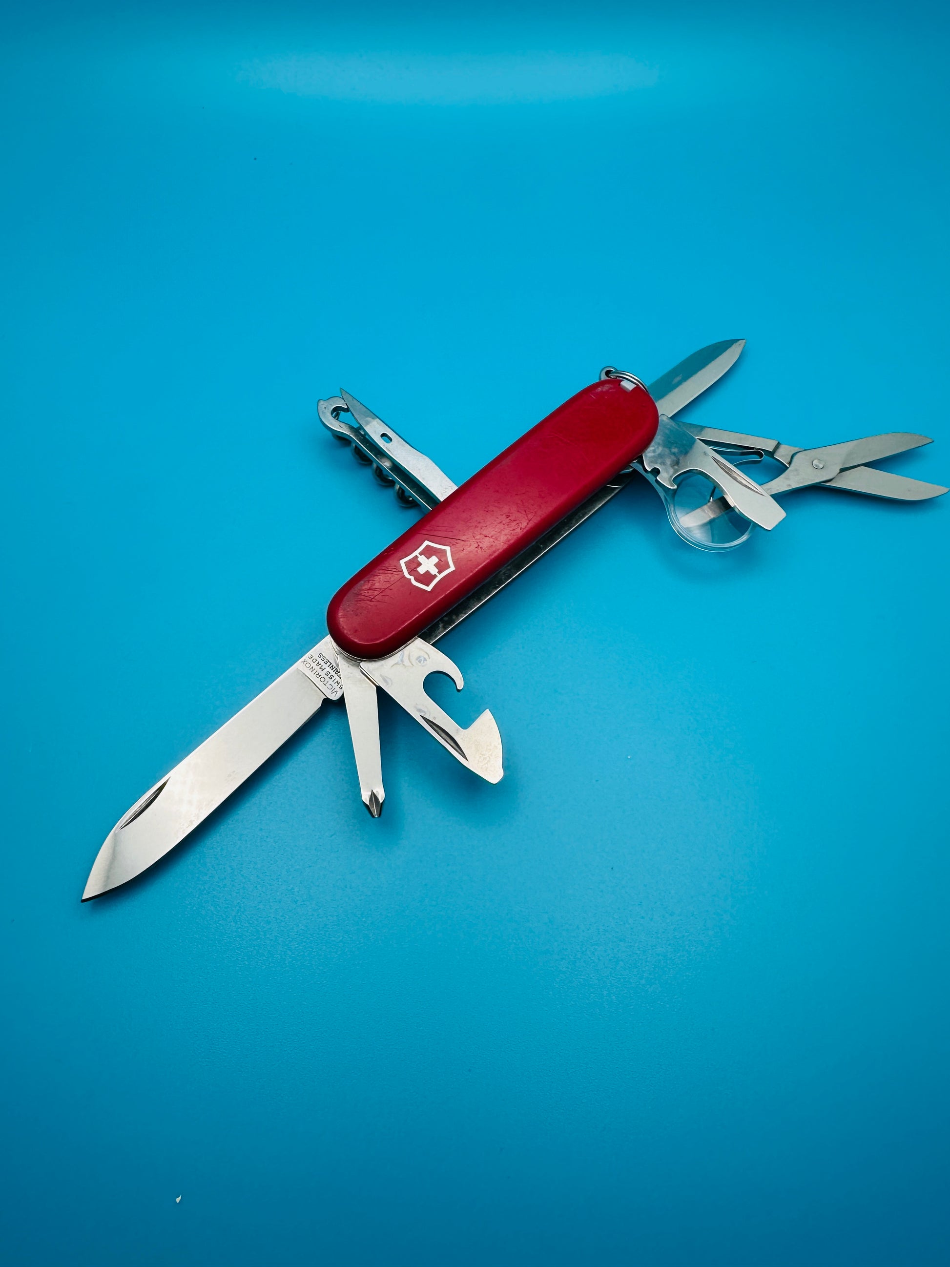 Victorinox Explorer 91mm Swiss Army Knife – Red Multi-Tool (Used)