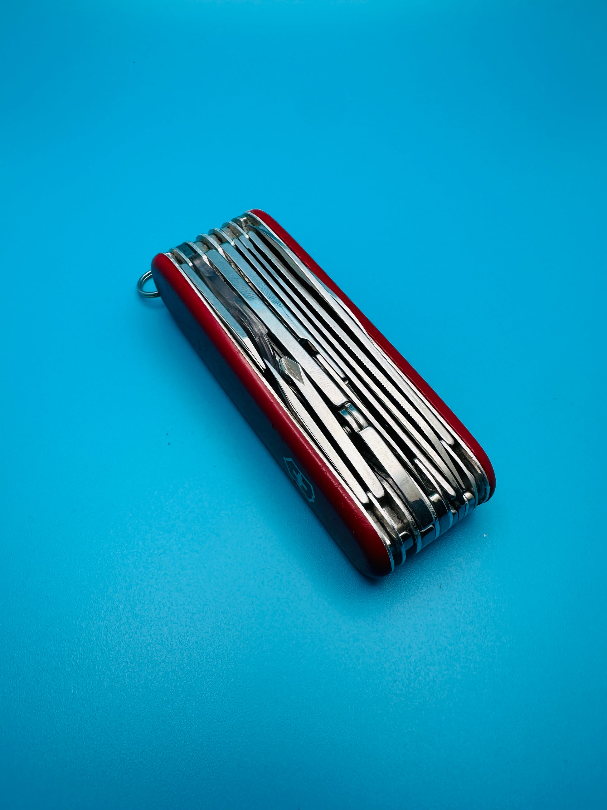 Victorinox Swiss Champ 91mm Swiss Army Knife – Red  Multi-Tool (Used 6/10)