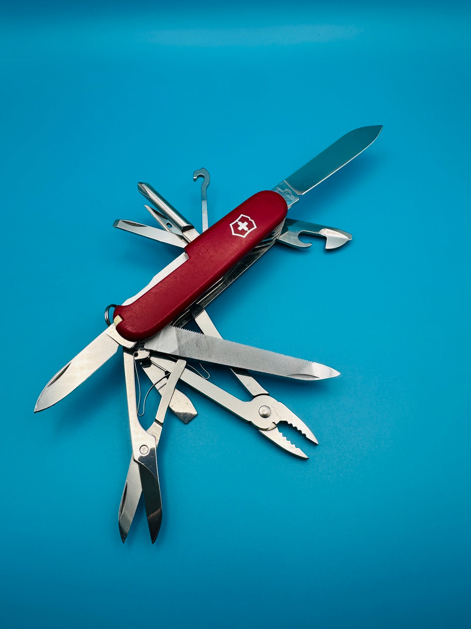 Victorinox Craftsman Swiss Army Knife – Marlboro promotional edition