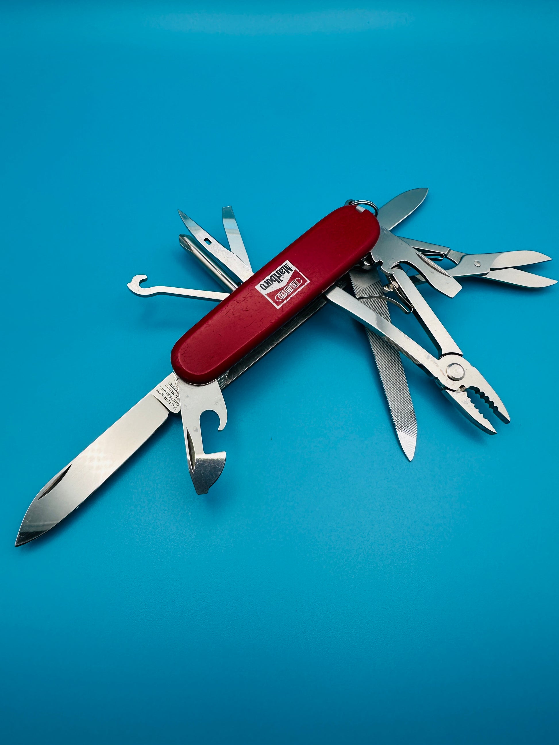 Victorinox Craftsman Swiss Army Knife – Marlboro promotional edition