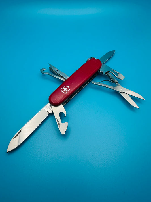 Victorinox Super Tinker 91mm Swiss Army Knife – Red Multi-Tool (Used)