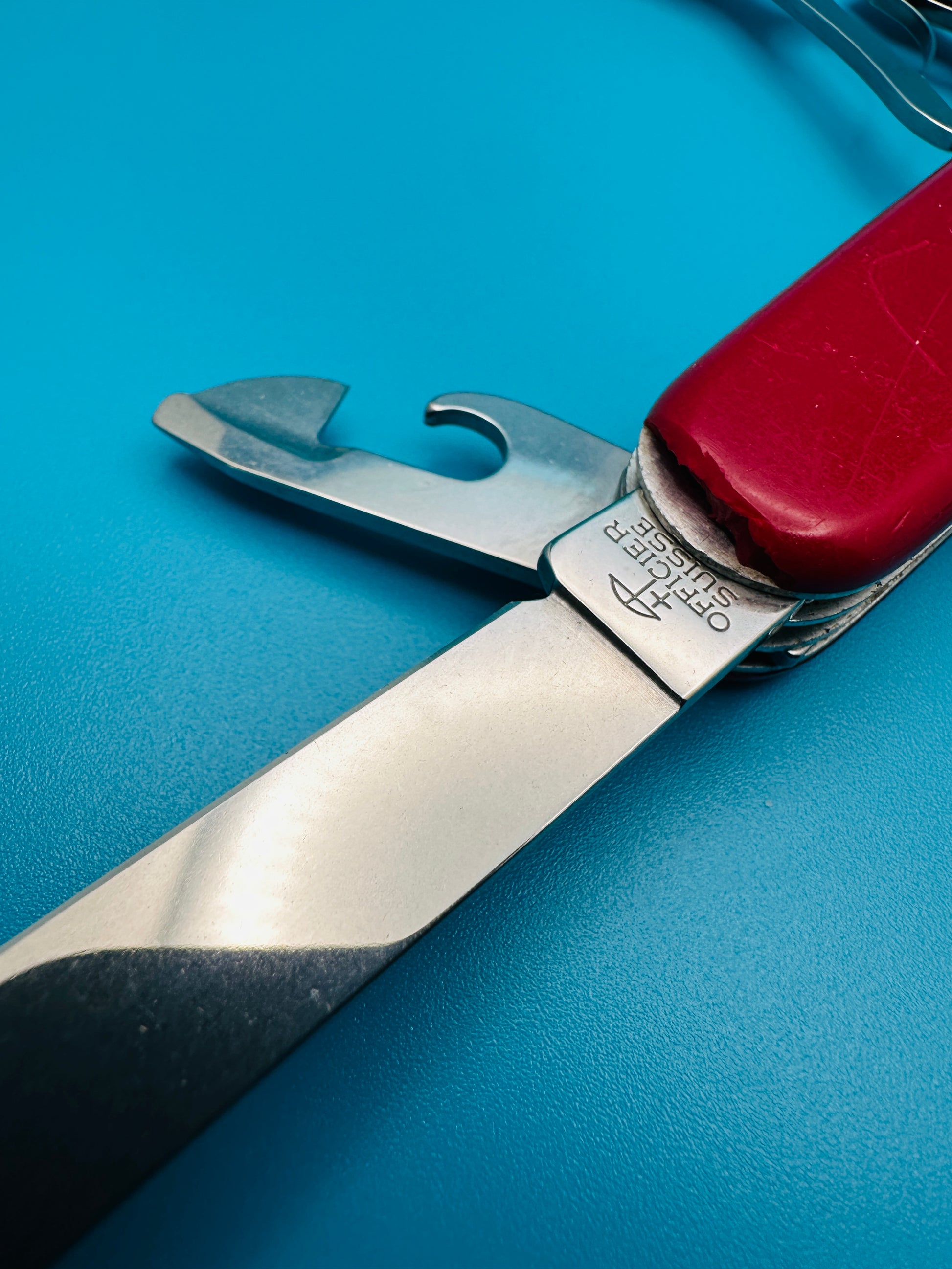 Victorinox Super Tinker 91mm Swiss Army Knife – Red Multi-Tool (Used)